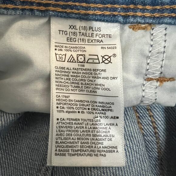 Old Navy XXL 18 Girls Light Wash Distressed Jean Shortalls - Picture 10 of 11